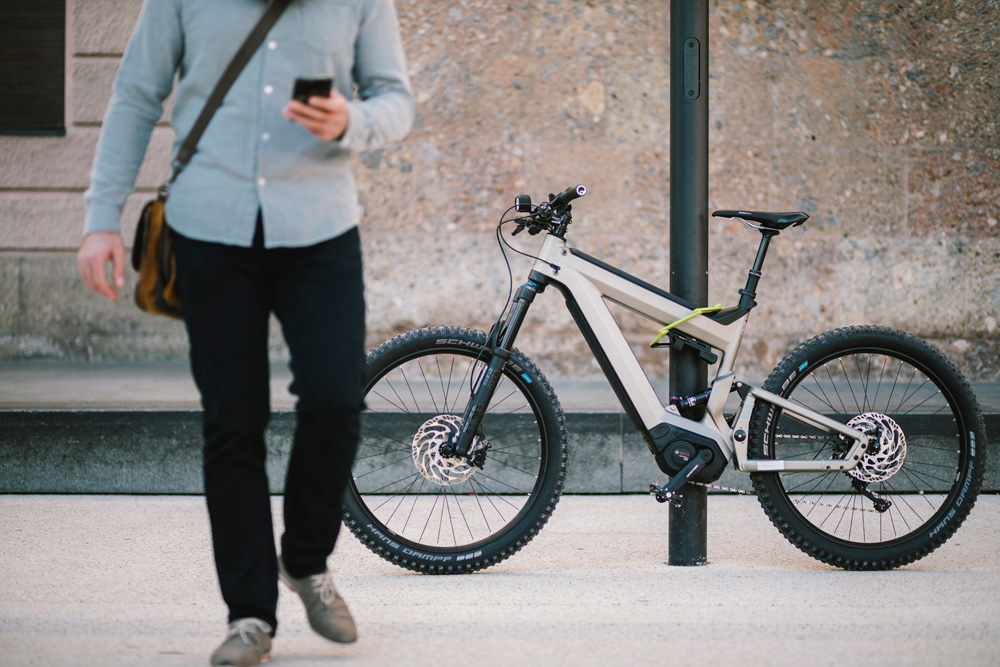 An e-bike GPS tracker must be mounted hidden, so that thieves have no chance,