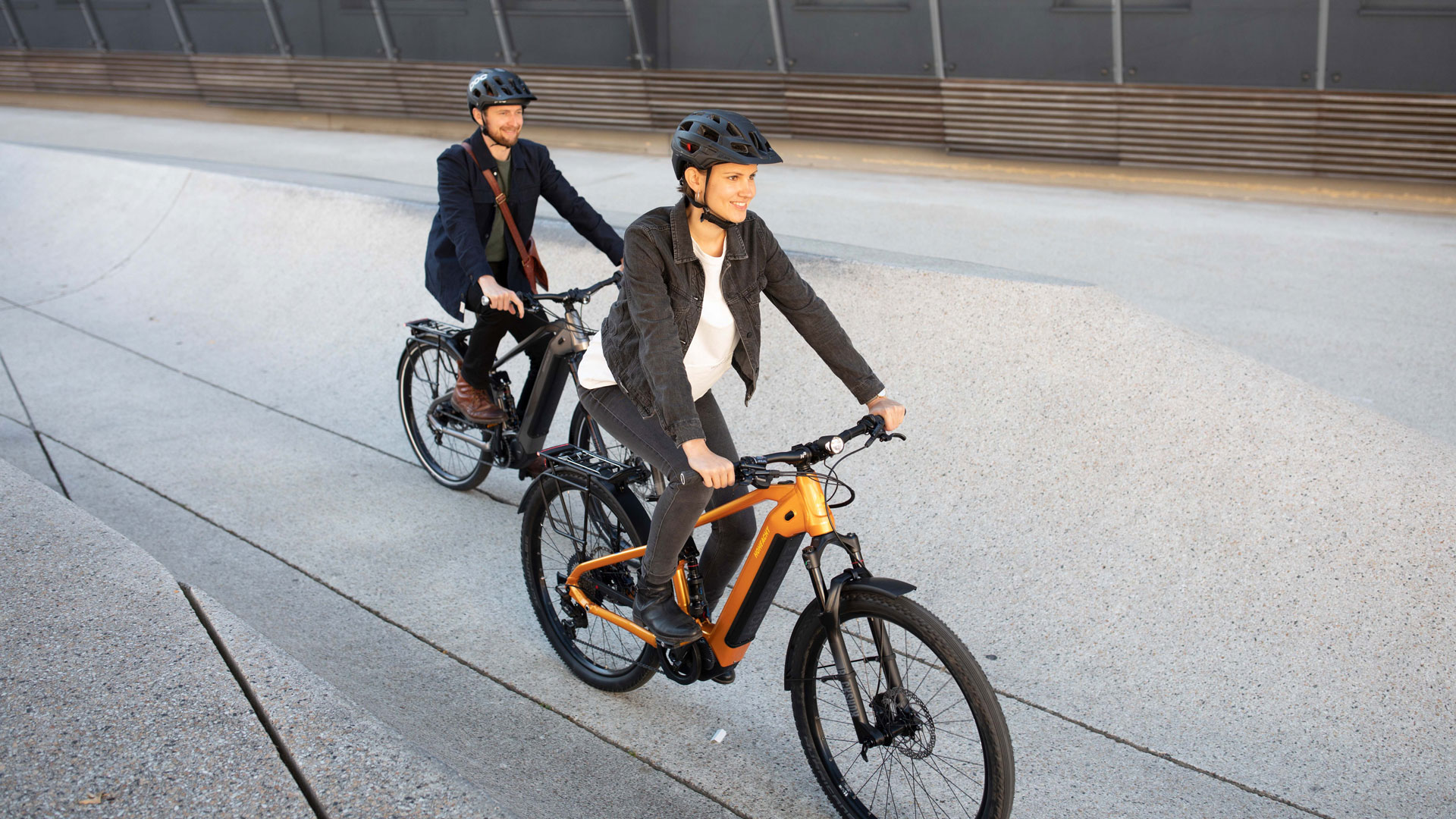 Klar im Trend: Carsharing und (E-)Bike Sharing bieten umweltfreundliche Mobilität für Einwohner, Pendler und Touristen und eine große Chance für Unternehmen, die in diesem Sektor Fuß fassen wollen.