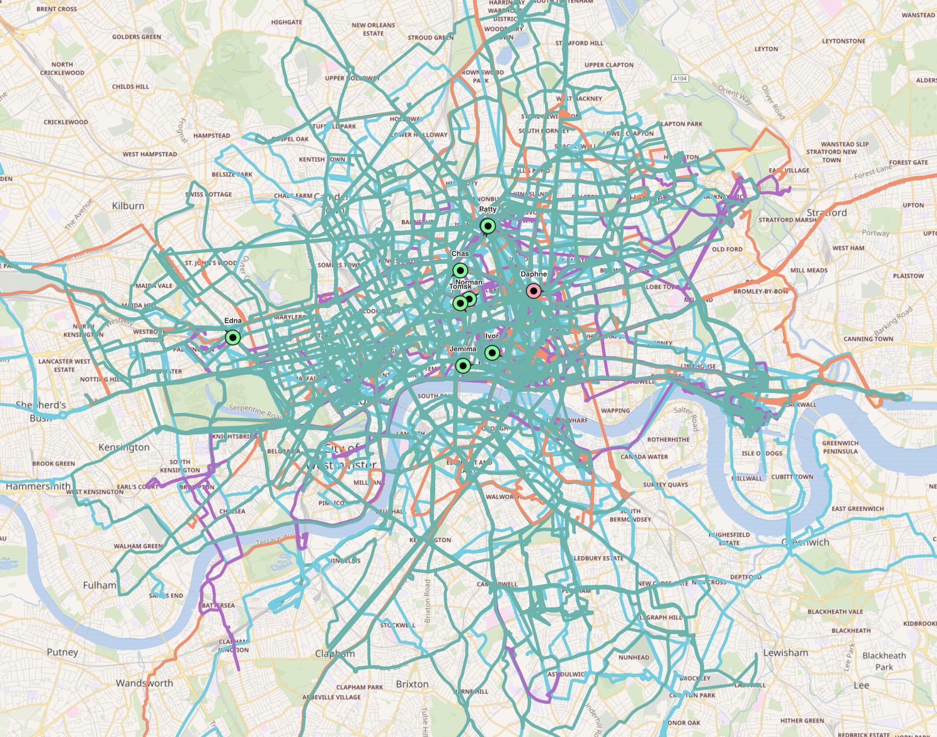 Mit der PowUnity Flottenplattform können mehrere E-Bikes zentral überwacht und alle Routen gleichzeitig eingesehen werden.